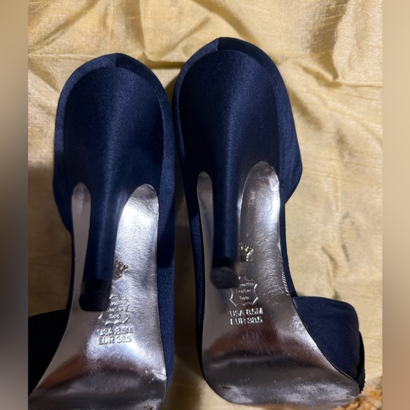 Elegant Navy Blue Peep-Toe Heels - Picture 4 of 17